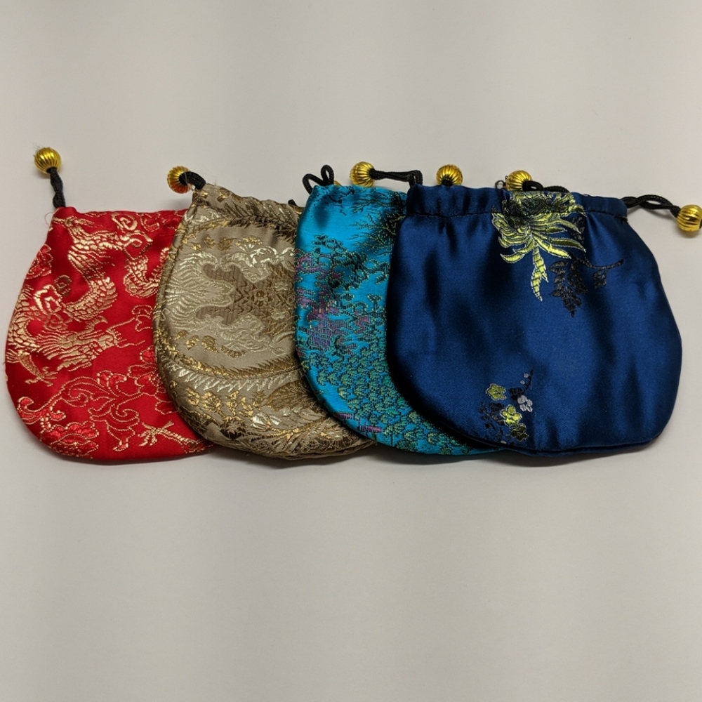 🍀 Jewelry Earring Necklace Bracelet Keychain Gift Bag Pouch Set of 4 NEW 🍀